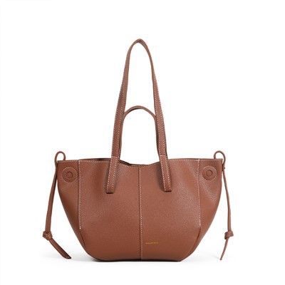 Проста черна кожена тот